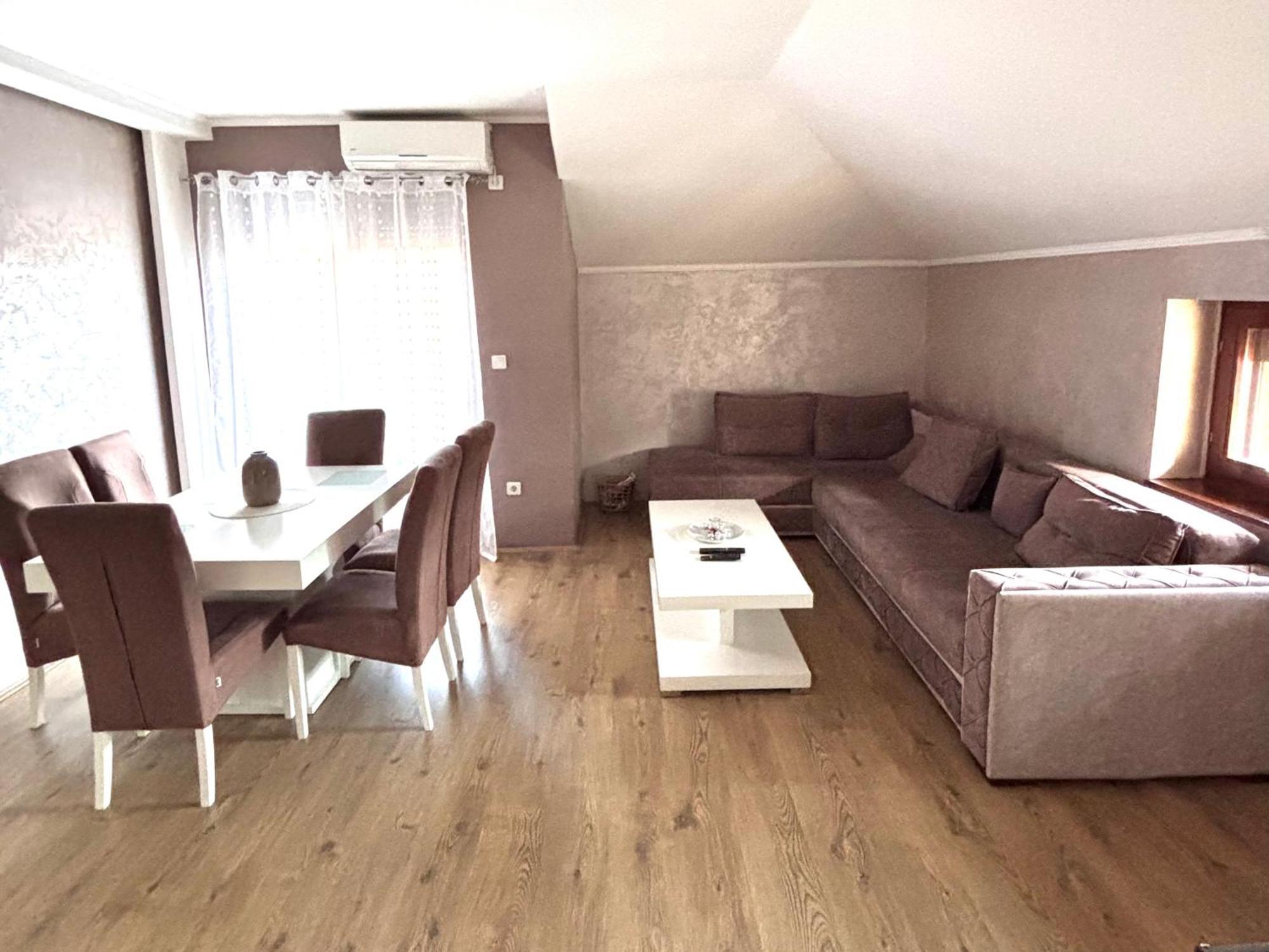 Apartman Crown Vrnjačka Banja Exteriör bild