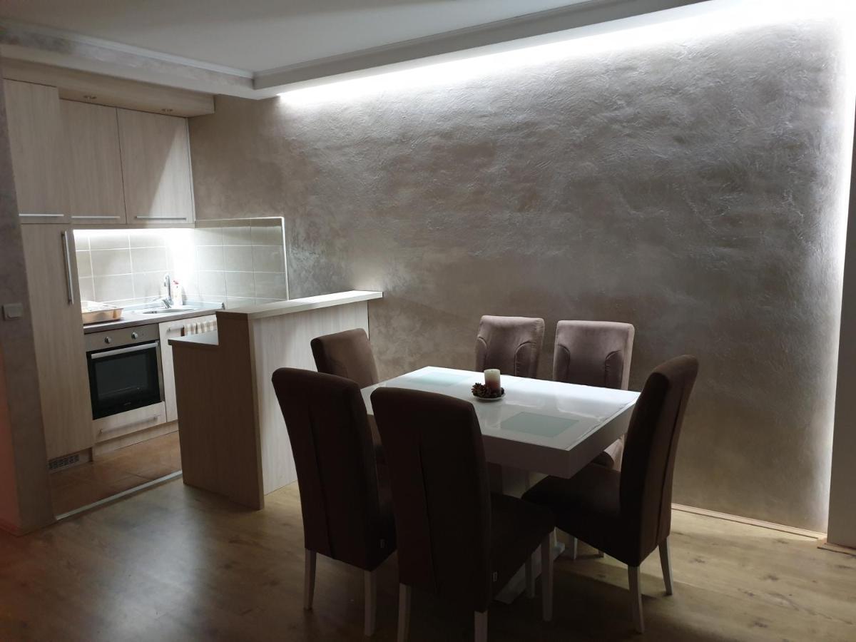 Apartman Crown Vrnjačka Banja Exteriör bild